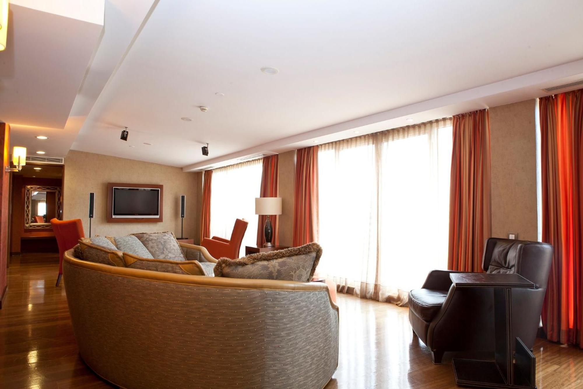 איסטמבול Holiday Inn Sisli By Ihg מראה חיצוני תמונה