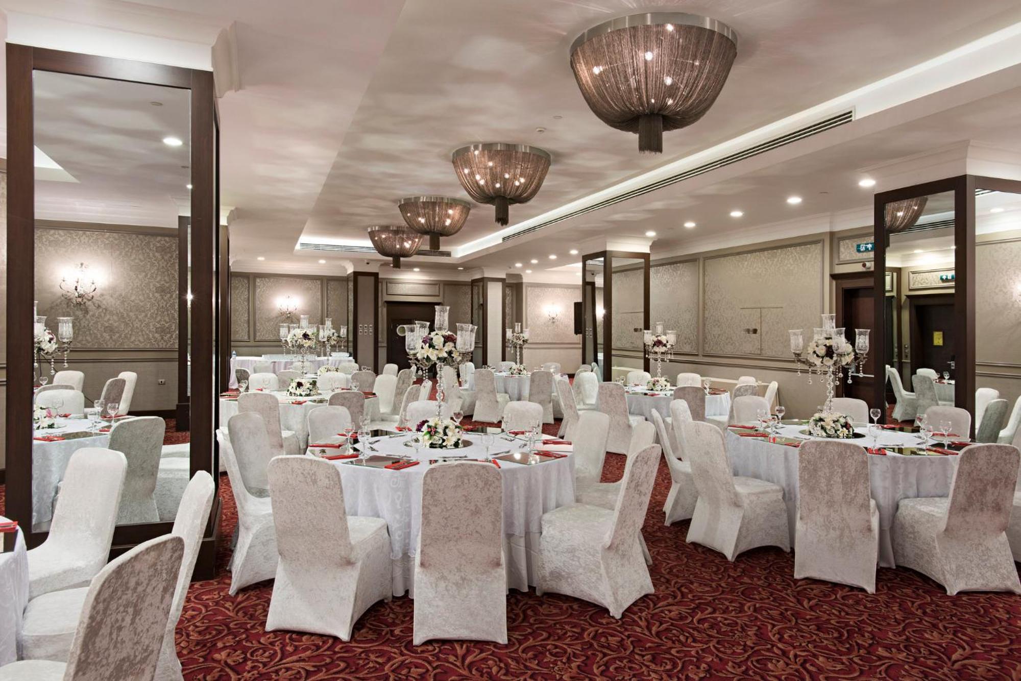 איסטמבול Holiday Inn Sisli By Ihg מראה חיצוני תמונה