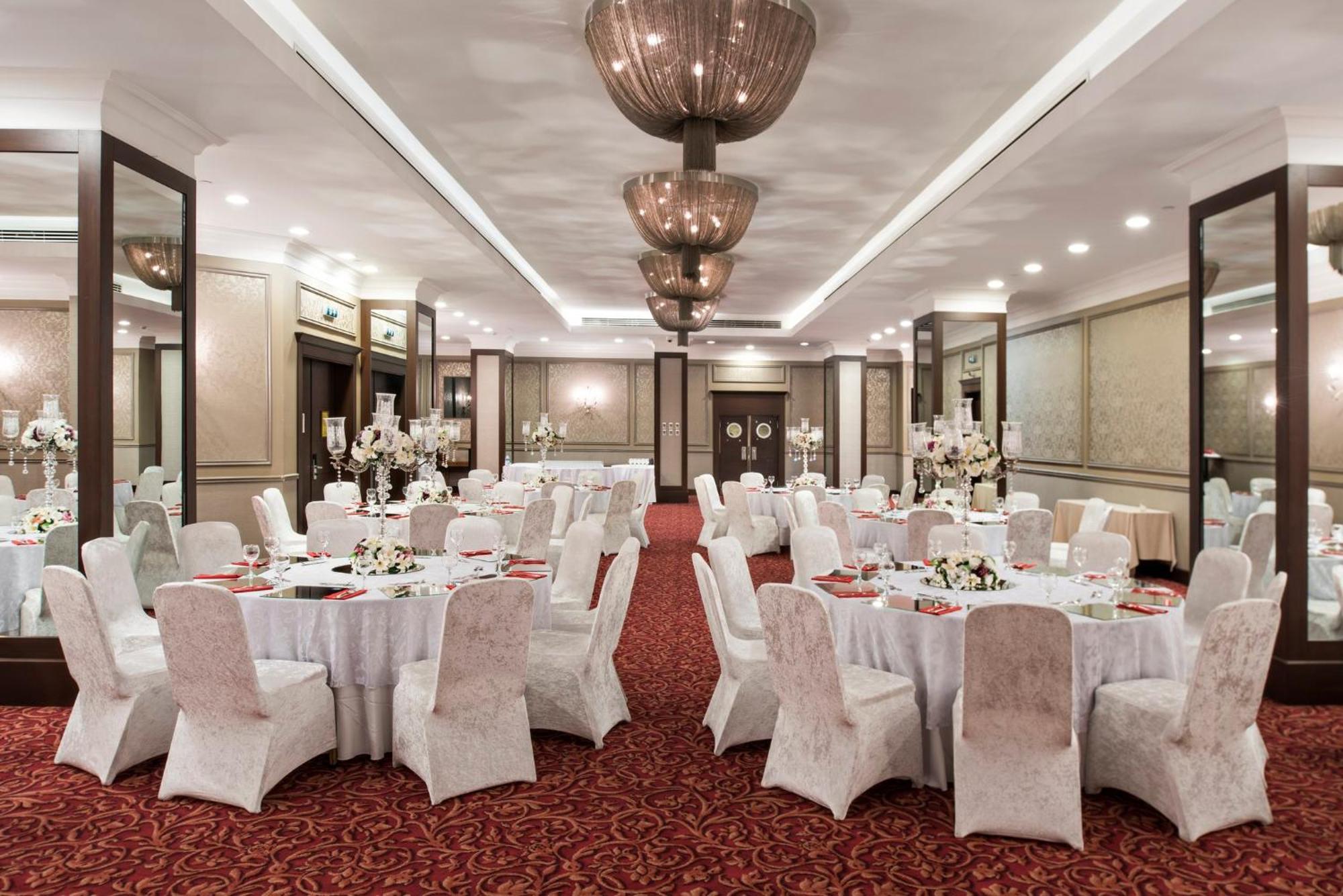 איסטמבול Holiday Inn Sisli By Ihg מראה חיצוני תמונה